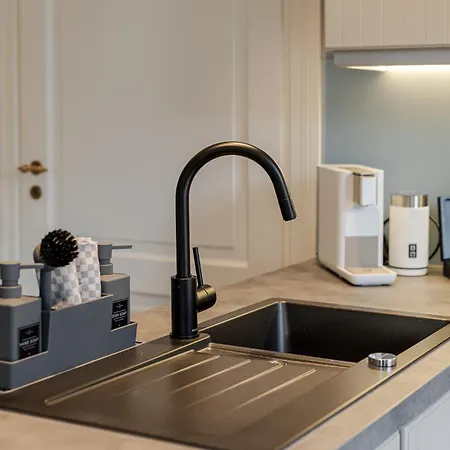 Likedeeler Apartament *